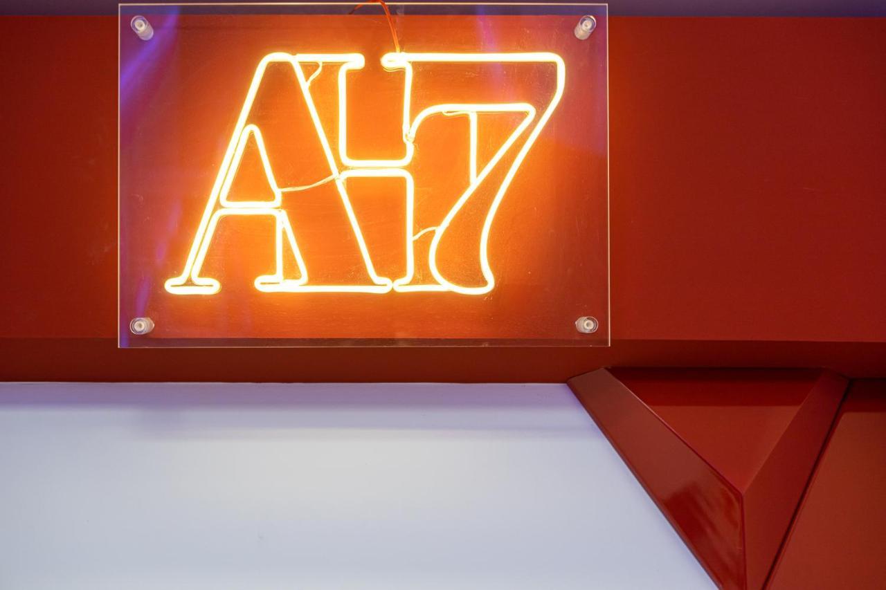 Art Seven Hostel Capsules マドリード エクステリア 写真