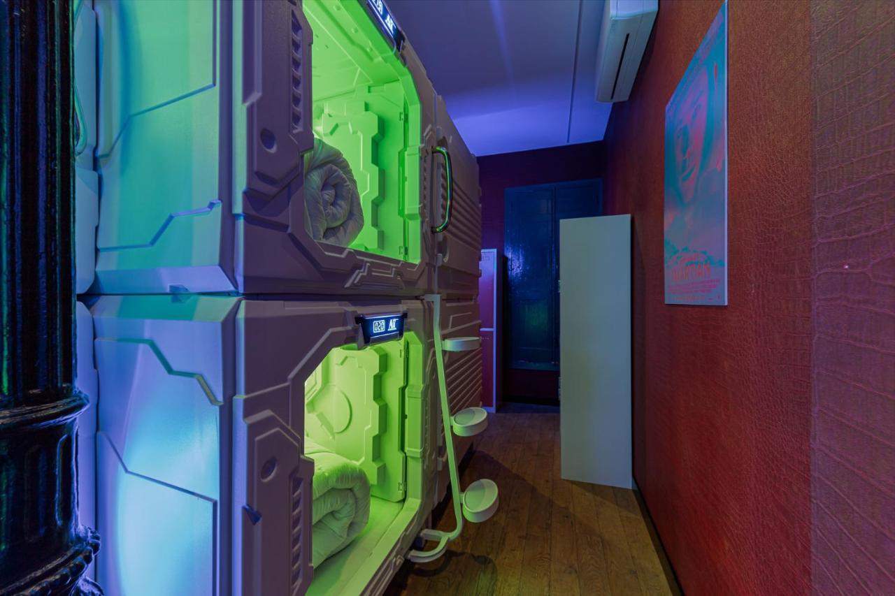 Art Seven Hostel Capsules マドリード エクステリア 写真